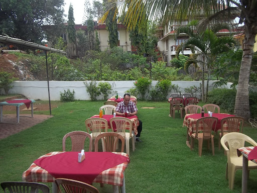 Hotel Royal Punjab, Farmagudi Fort, 13, Ponda Panjim Highway, Farmagudi, Donshiwado, Ponda, Goa 403401, India, Punjabi_Restaurant, state GA