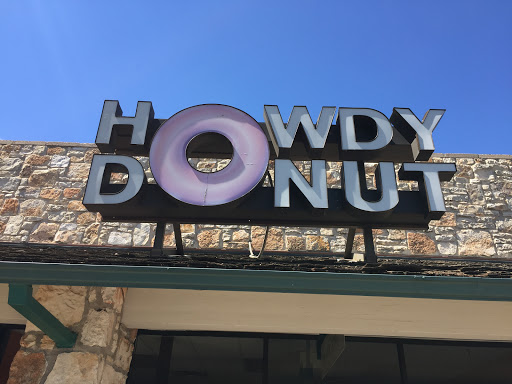 Donut Shop «Howdy Donuts», reviews and photos, 3267 Bee Cave Rd, Austin, TX 78746, USA