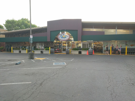Grocery Store «Cal Mart», reviews and photos, 1491 Lincoln Ave, Calistoga, CA 94515, USA
