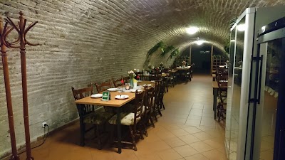 Photos of Vin&aacute;rna U &Scaron;embery
