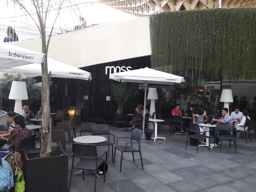 Lounge Bar Moss
