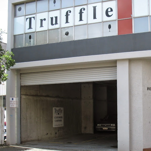 Truffle Imports Ltd logo