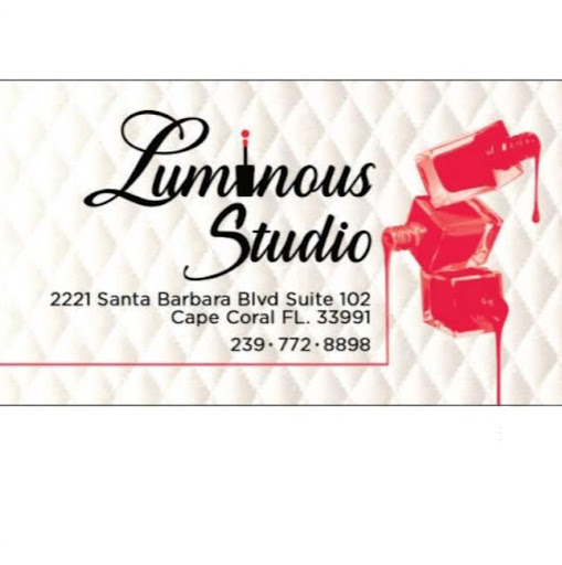 Luminous Nail Studio logo