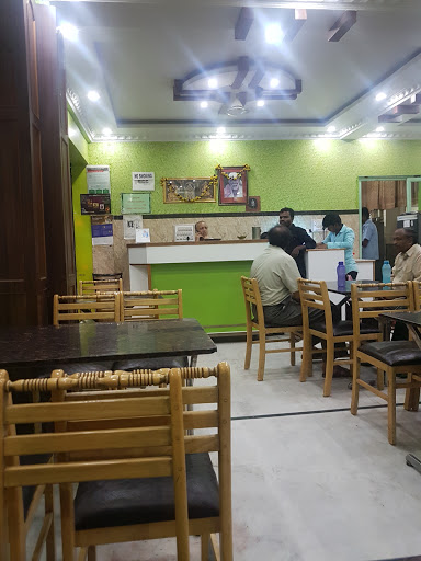 Sai Shakti Vegetarian, 56-1, 4th Main, 8th Cross, Near Ghandhi Sahitya Sangha, Malleshwaram, Malleshwaram, Bengaluru, Karnataka 560003, India, Vegetarian_Restaurant, state KA
