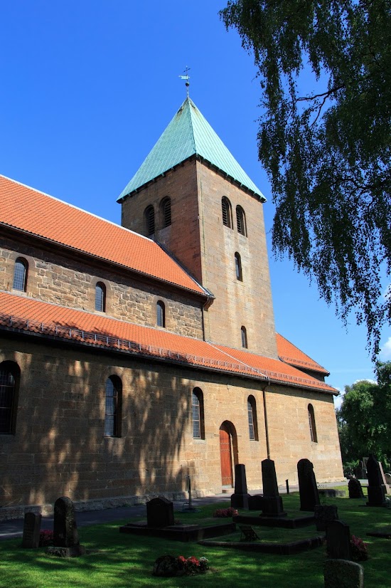 Oslo, Gamle Aker kirke