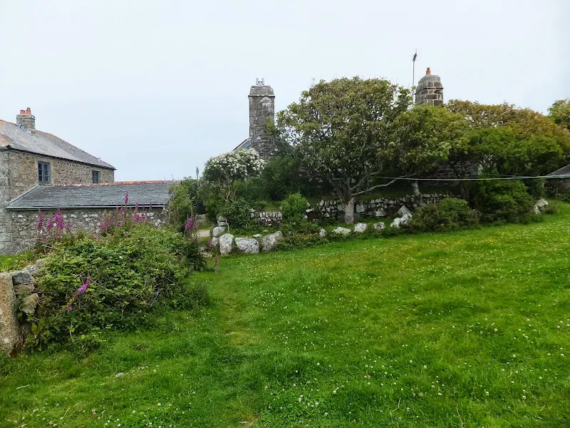 Old farmhouse along the Coffin path
