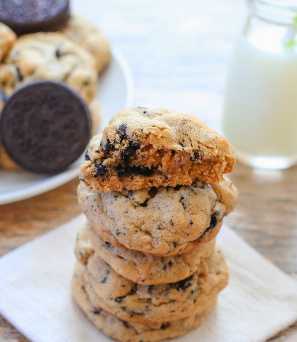 close-up photo of a stack of Peanut Butter Oreo Cookies