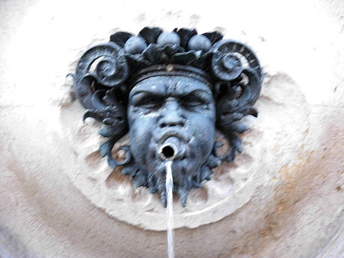 Dove si trova? In quale città? cannella di come una fontana