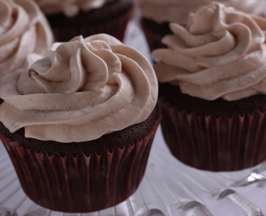 Seattle Pastry Girl: Red Wine Cupcakes with Port ... Seattle Pastry Girl: Red Wine Cupcakes with Port ...