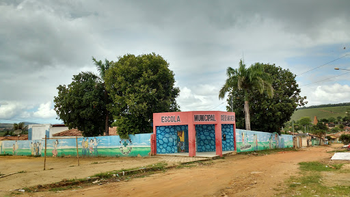 Escola Mul de 1º Grau José de Anchieta, R. São Raimundo, 250 - Várzea Alegre, Itamaraju - BA, 45836-000, Brasil, Entidade_Pública, estado Bahia