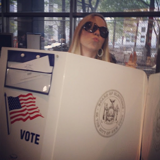 Mariah Carey Votes Obama 2 Mariah Carey Casts Vote With Camera In Tow...Yes Diva!