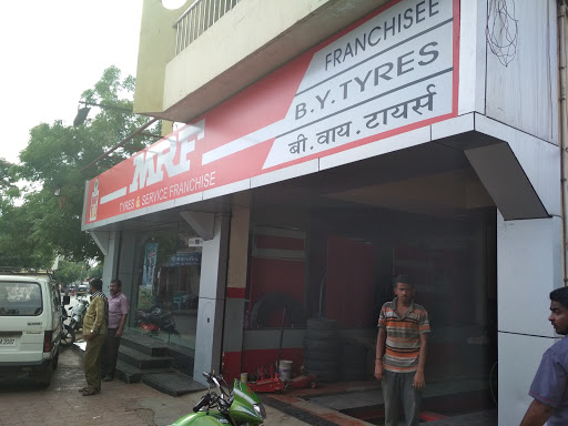 MRF (B. Y. Tyres), No. 192, Rajendra Chowk, Raviwarpeth, Solapur, Maharashtra 413005, India, Tyre_Shop, state MH