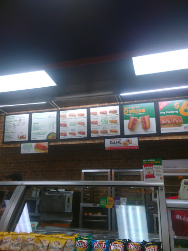 Restaurant «SUBWAY®Restaurants», reviews and photos, 58733 Columbia River Hwy, St Helens, OR 97051, USA