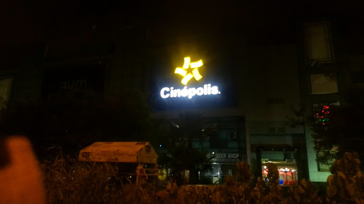 Cinepolis cinemas, 83, Maharaja Surajmal Marg, Vishwas Nagar Extension, Bahubali Enclave, Anand Vihar, Delhi, 110092, India, Cinema, state DL