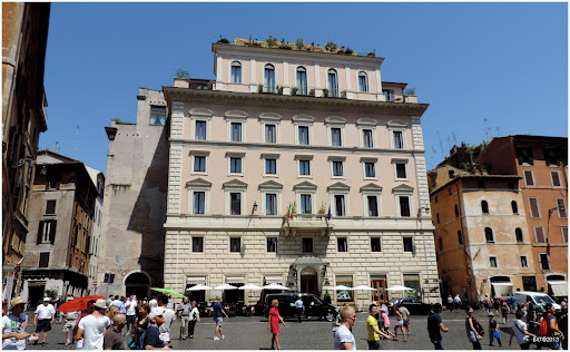 Pantheon Hotel