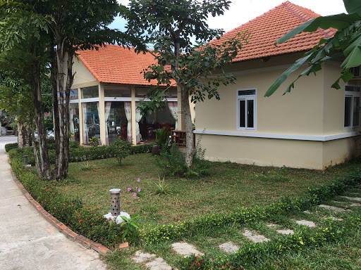 Paradise Resort