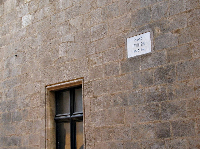 Старые стены: замки, крепости, дома (фото)