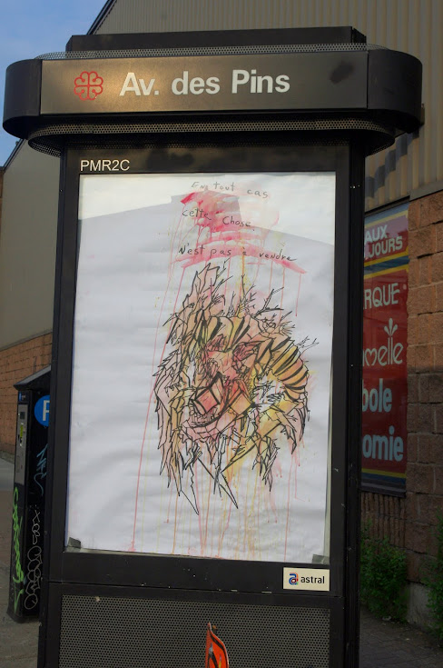 Montreal graffiti - Artung - advertising kiosk reclamation