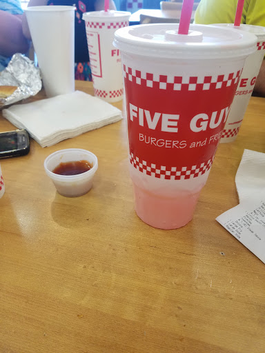 Fast Food Restaurant «Five Guys», reviews and photos, 10090 Olde US 20, Rossford, OH 43460, USA