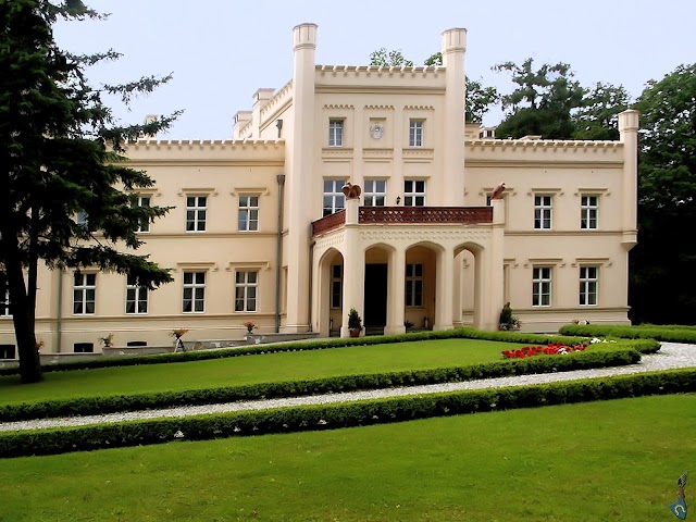 Pałac Mierzęcin Wellness & Wine Resort