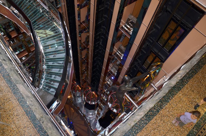 Круизный лайнер Costa Mediterranea: краткий фотообзор