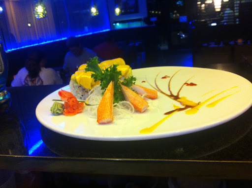 Sushi Restaurant «Sushi Hana Japanese Fusion», reviews and photos, 9904 Riverside Pkwy, Tulsa, OK 74137, USA