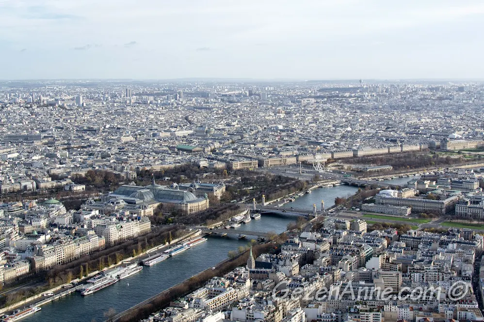 Grand Palais, Tulier parkı ve Seine nehri manzarası, Paris