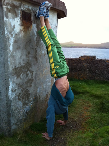 Bodyweight exercise / L-sitting across the world IMG_1594