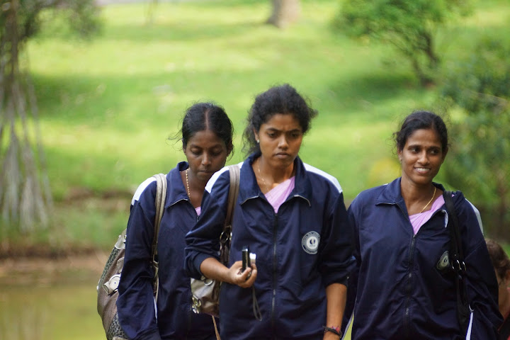 Шри-Ланка: на машине 1 100 км,  фото без комментариев, март-апрель 2013г.