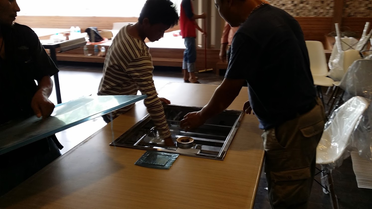 installing table