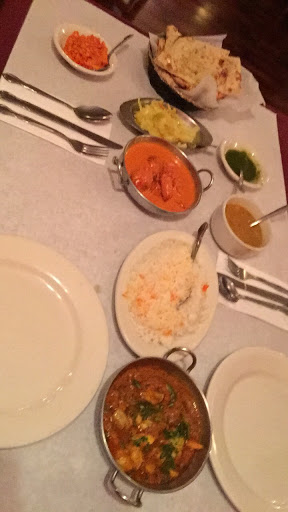 Indian Restaurant «Ayna Agra», reviews and photos, 213-35 39th Ave, Flushing, NY 11361, USA
