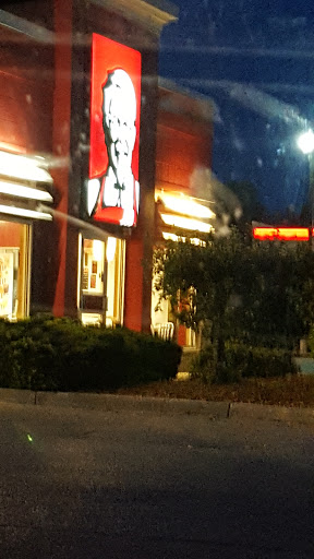 Fast Food Restaurant «KFC», reviews and photos, 1414 E Apple Ave, Muskegon, MI 49442, USA
