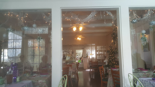 Restaurant «Lavender N Lace Tea Room», reviews and photos, 430 N Lake Shore Way, Lake Alfred, FL 33850, USA