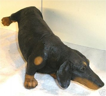 Peeing Pissing Black Doxie Dachshund Lawn Garden Decor Dog Statue