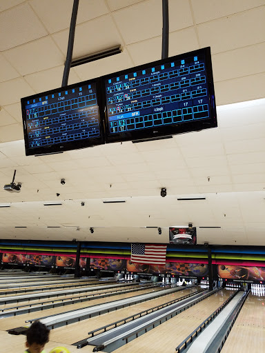 Bowling Alley «Freeway Lanes of Parma», reviews and photos, 12859 Brookpark Rd, Cleveland, OH 44130, USA