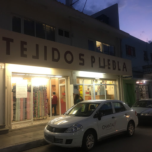 Tejidos Puebla, Centro, Av. Tercera Sur Ote. 422, San Roque, 29000 Tuxtla Gutiérrez, Chis., México, Tienda de telas | CHIS