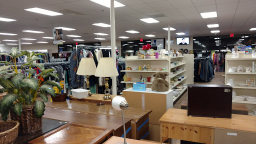 Thrift Store «Goodwill Retail Store & Donation Center», reviews and photos, 1560 Newbury Rd #5, Newbury Park, CA 91320, USA