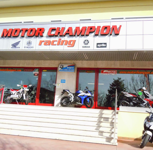 Motor Champion - Vendita e riparazione moto e scooter logo