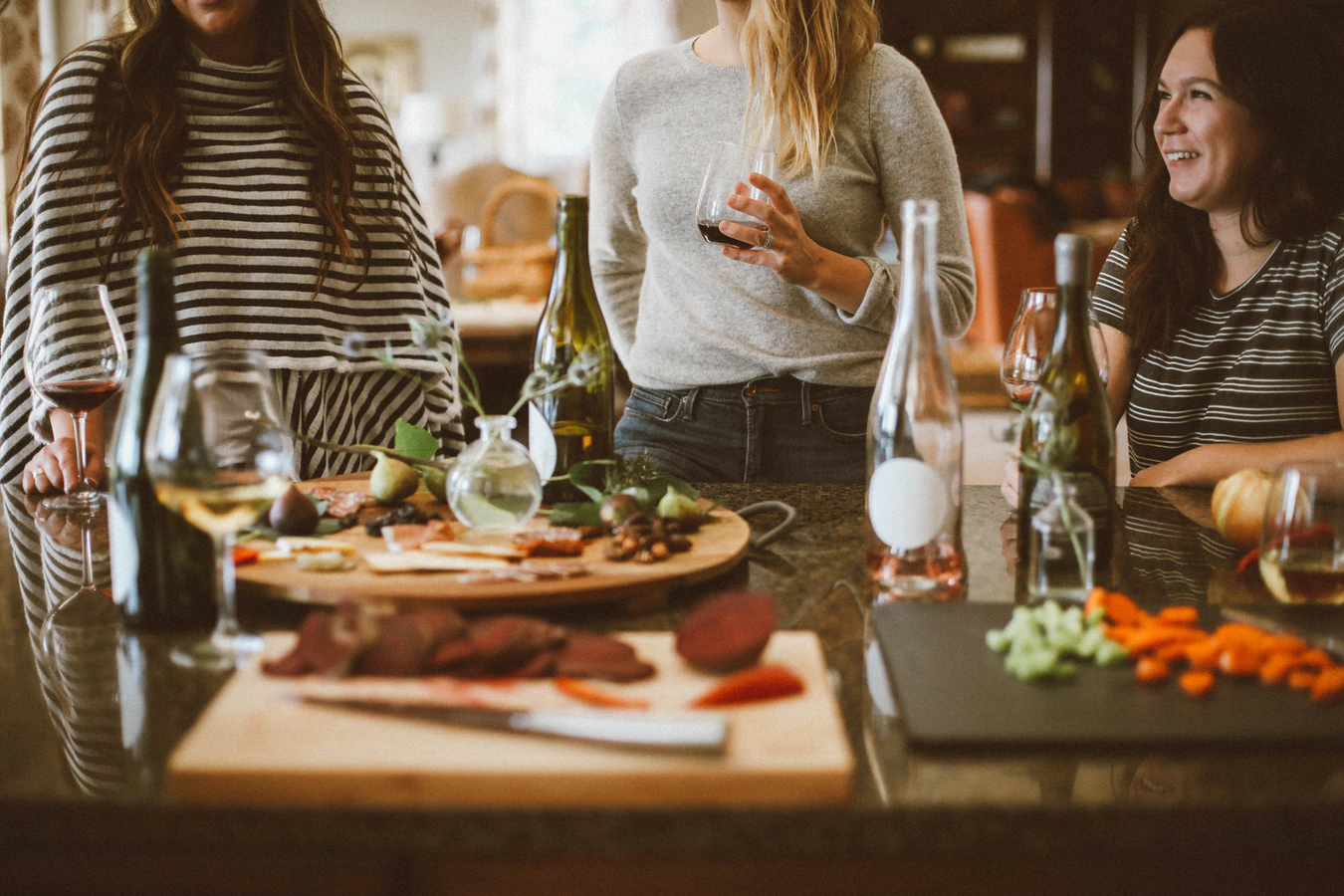 8 Top Tips For Hosting A Dinner Party