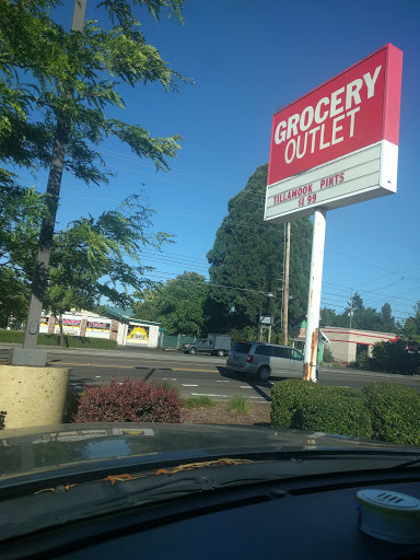 Grocery Store «Grocery Outlet Bargain Market», reviews and photos, 878 Molalla Ave, Oregon City, OR 97045, USA
