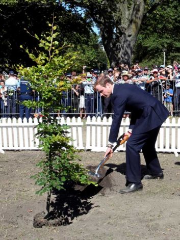 prince williams visits toowoomba. Prince William visits