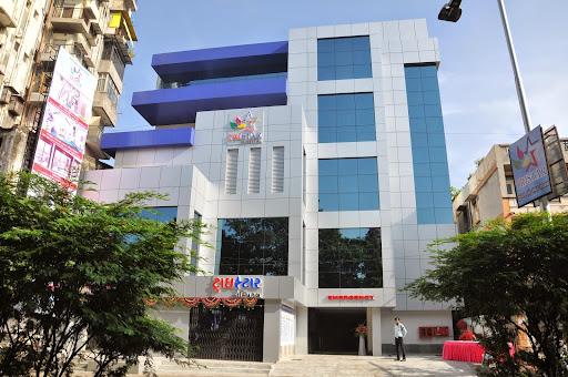 Tristar Hospital, Opp. T & TV High School, Nanpura, Surat, Gujarat 395001, India, Hospital, state GJ