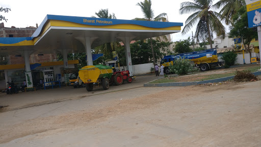 Bharat Petroleum Fuel Station, Shamanur Rd, Siddaveerappa Layout, Davangere, Karnataka 577005, India, Diesel_Gas_Station, state KA