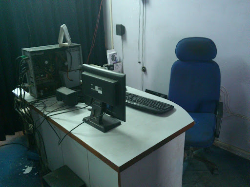 Singh Computers & Cyber Cafe, 1-C/K-1 Extn. Block, Mohan Garden, Uttam Nagar, New Delhi, Delhi 110059, India, Computer_Software_Shop, state DL