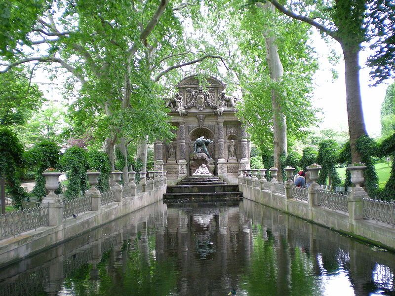 Paris: Vườn Luxembourg 800px-Monument_a_cot%25C3%25A9_du_palais