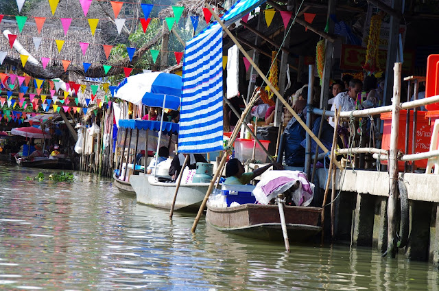 Blog de voyage-en-famille : Voyages en famille, Bangkok, Chatuchak et les klongs