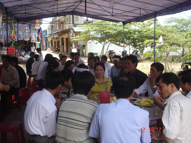 87TưNghĩa Viếng Mẹ bạn Thái Hòa (Năm 2011) DSC00022