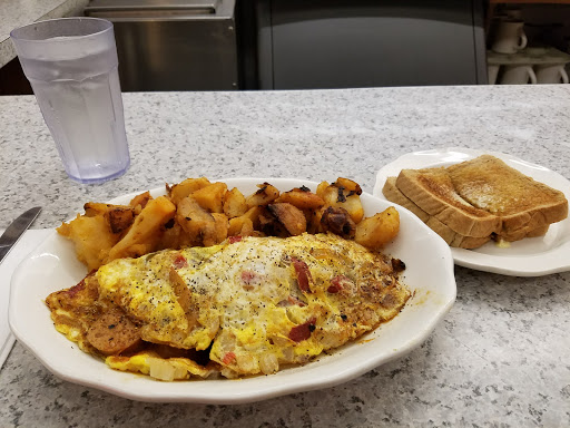 Restaurant «Kenmore Diner», reviews and photos, Franklin St, Worcester, MA 01604, USA