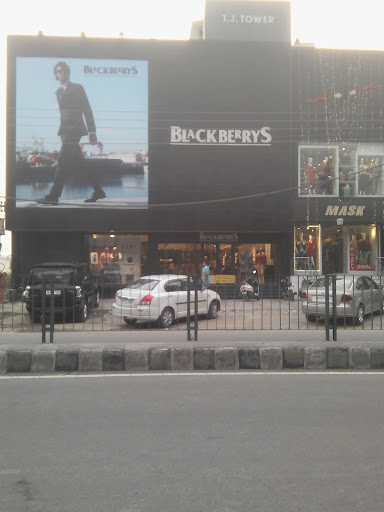 Blackberrys, Patiala,, Model Town, Patiala, Punjab 147001, India, Formal_Clothing_Store, state PB