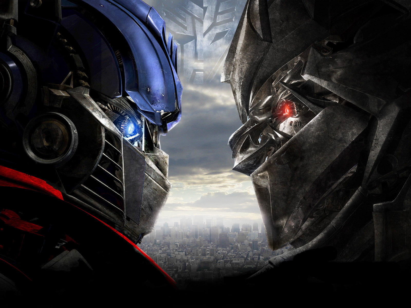 Dù không mạnh mẽ bằng Optimus Prime nhưng Bumblebee là Robot duy nhất bất  tử trong loạt phim Transformer đấy